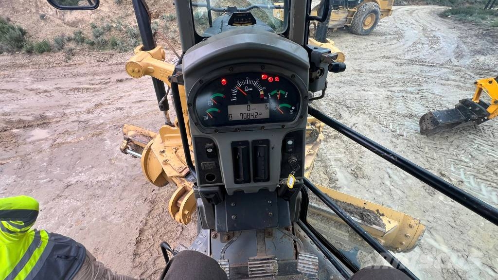 CAT 14 M Gréderek