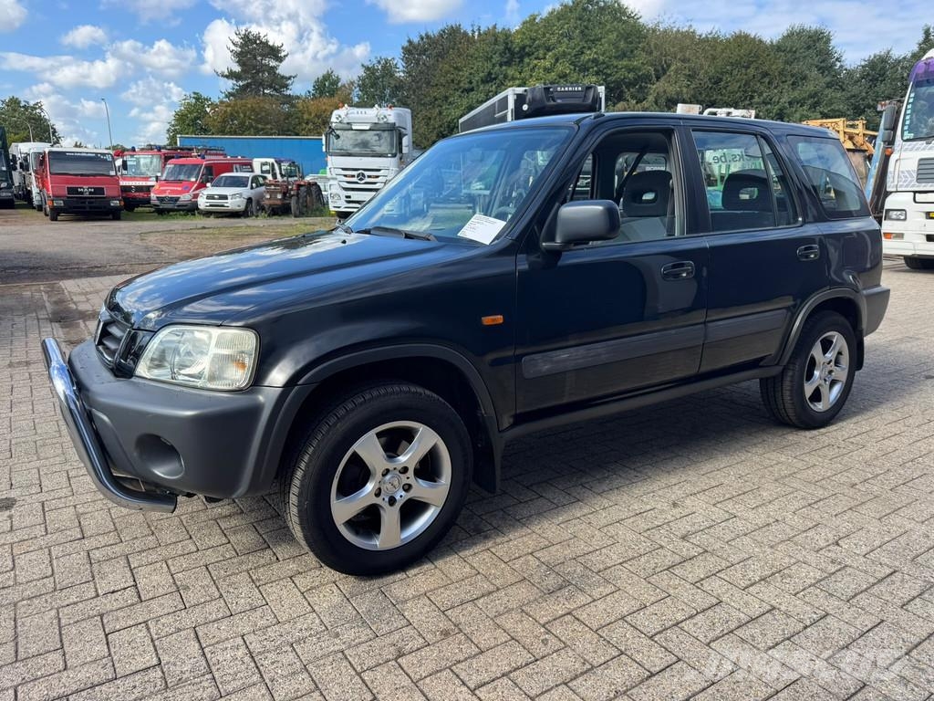 Honda CR-V **PETROL-ESSENCE** Automašīnas