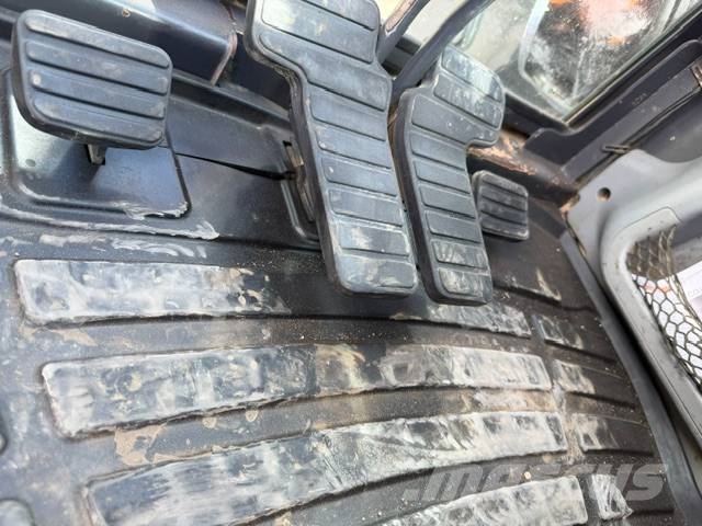 Doosan DX 85 R-3 Midi excavators  7t - 12t