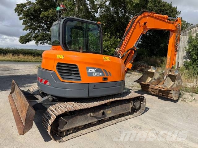 Doosan DX 85 R-3 Midi excavators  7t - 12t