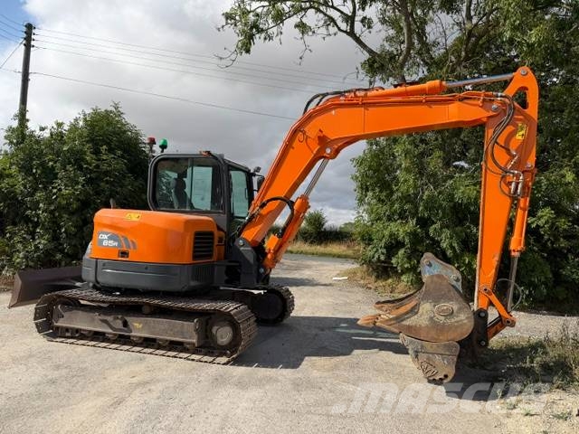 Doosan DX 85 R-3 Midi excavators  7t - 12t