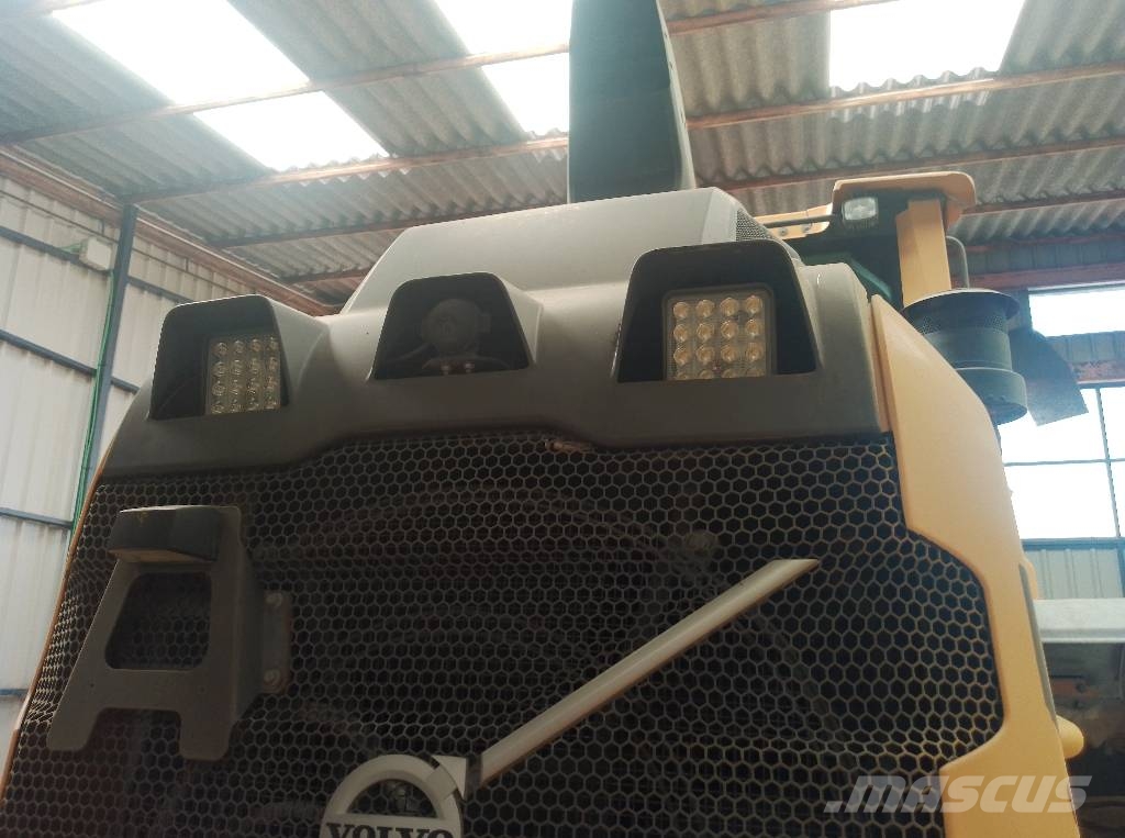 Volvo L 70 H Iekrāvēji uz riteņiem