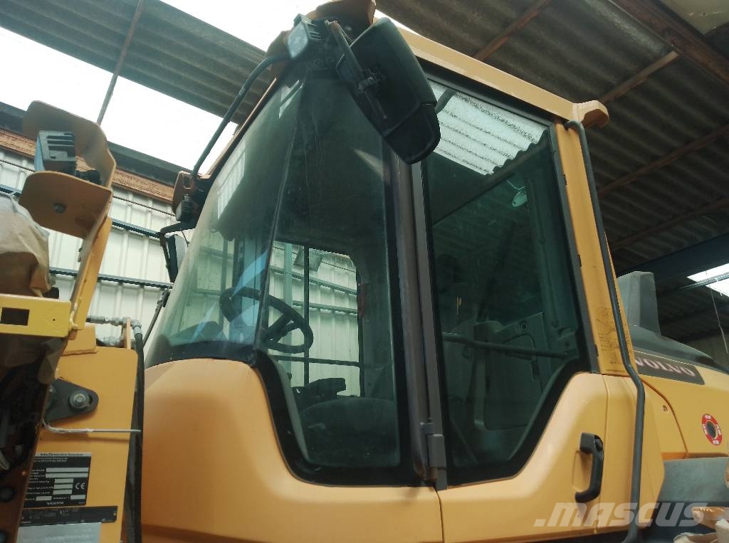 Volvo L 70 H Iekrāvēji uz riteņiem