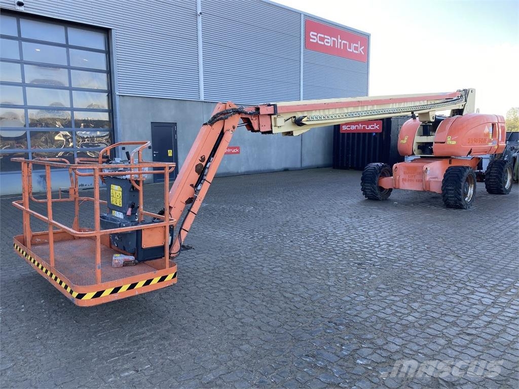 JLG 860SJ 관절형 전동이동 리프트