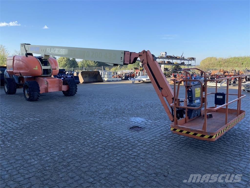 JLG 860SJ 관절형 전동이동 리프트