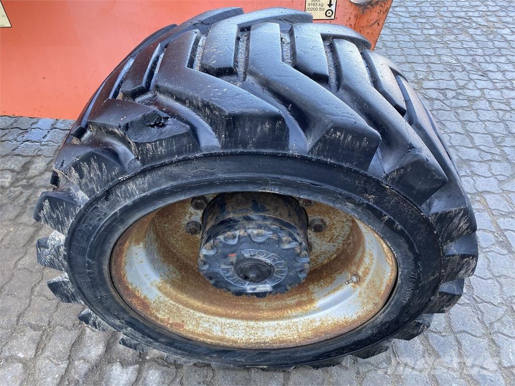 JLG 860SJ 관절형 전동이동 리프트