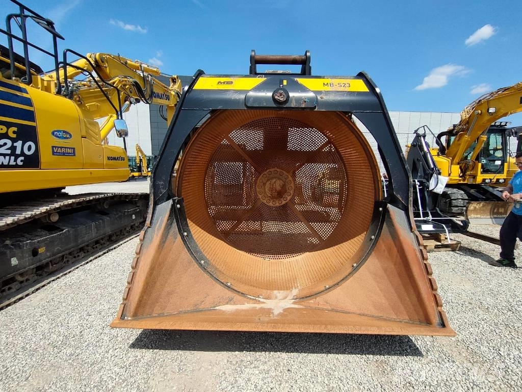 Meccanica Breganzese S23 S4 Пресяващи кофи