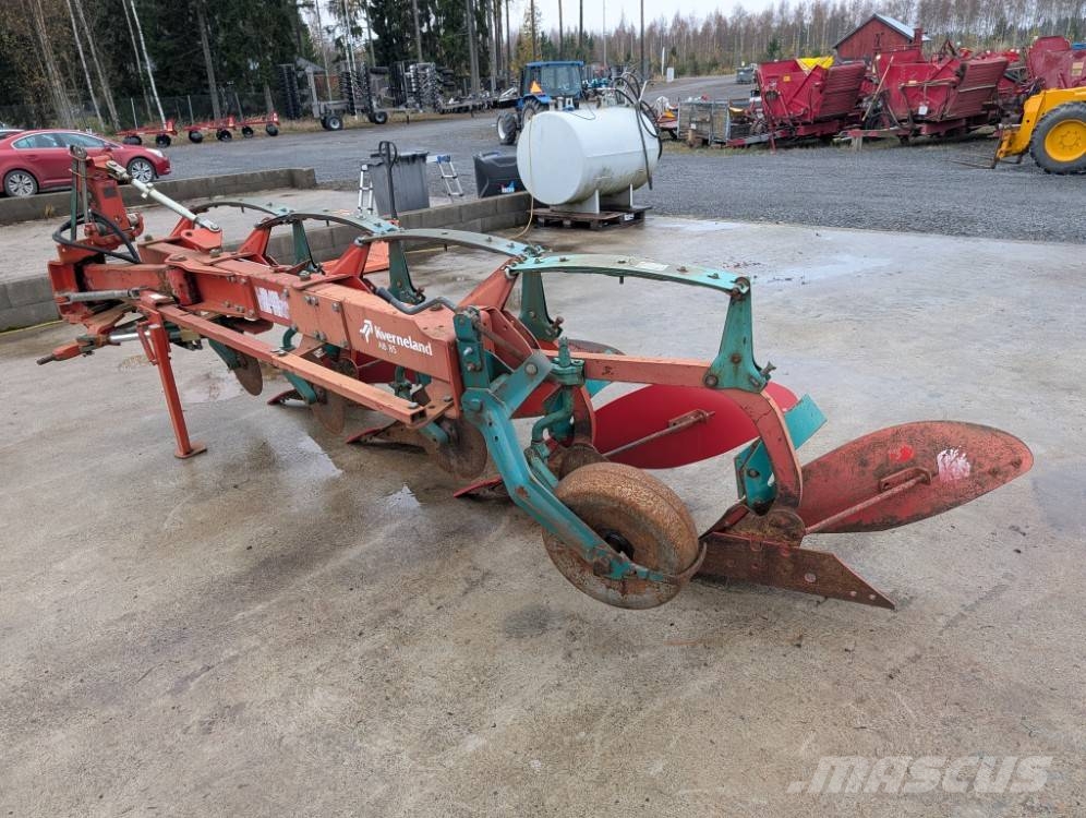 Kverneland AD85 Variomat 4-siipinen / Hydraulinen viilunsäätö محاريث تقليدية