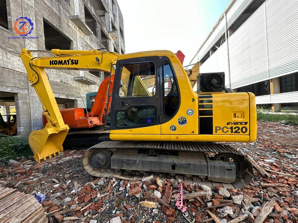 Komatsu PC 120-6E/Low price/affordable/Discount price حفارات وسط 7 طن - 12 طن