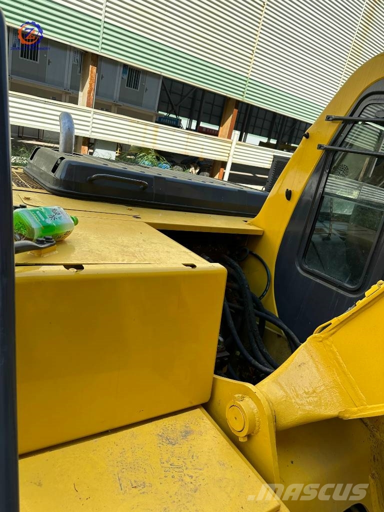 Komatsu PC 120-6E/Low price/affordable/Discount price حفارات وسط 7 طن - 12 طن