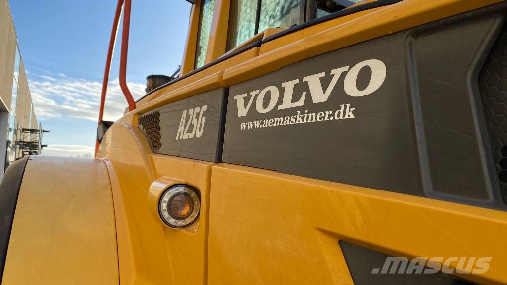 Volvo A 25 G Csuklósdömperek