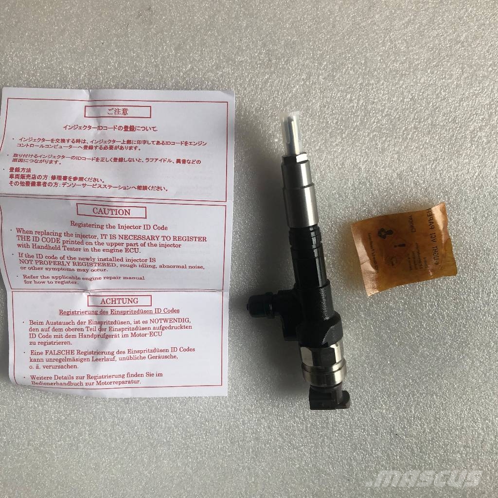 Kubota Injector 1J770-53050 1J770-53051 295050-1980 엔진