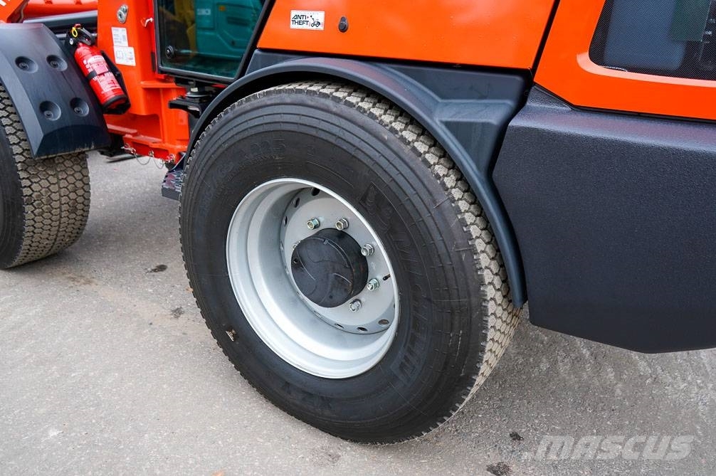 Kubota R070 VARUSTELTU 轮式装载机