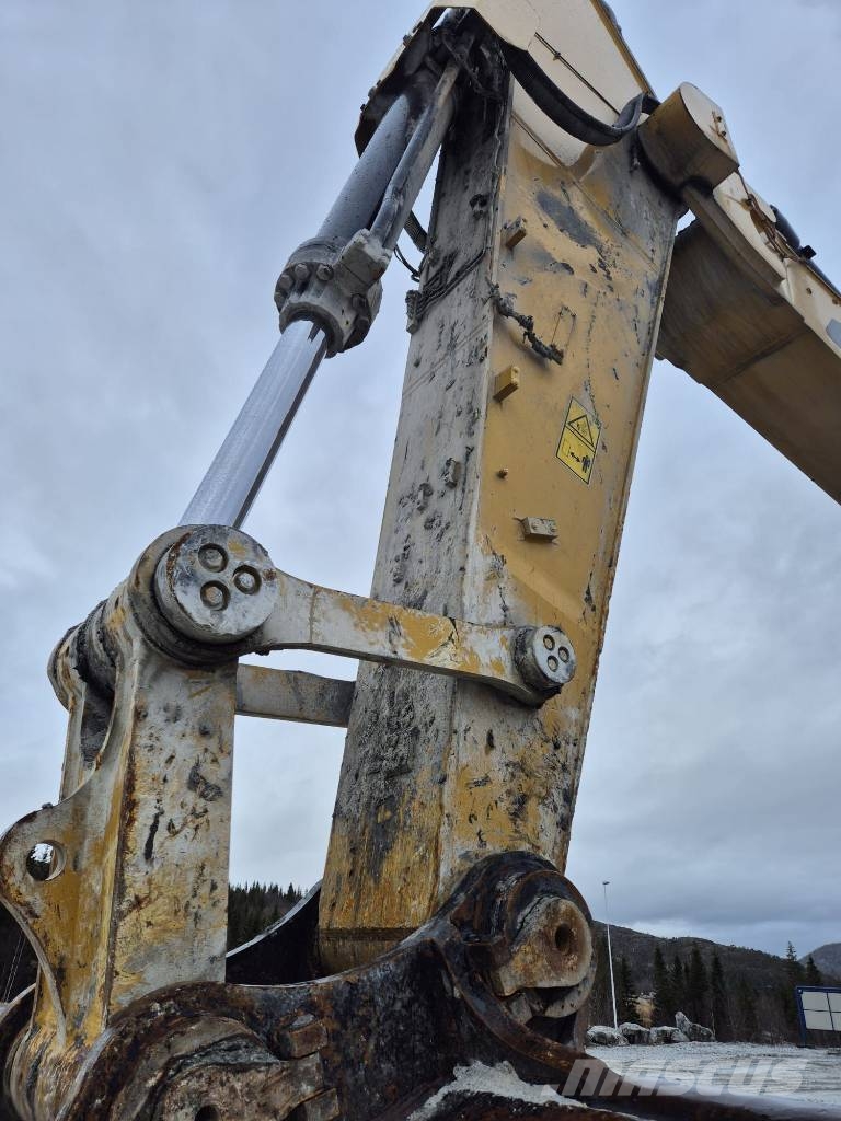 CAT 374 F L Rupsgraafmachines