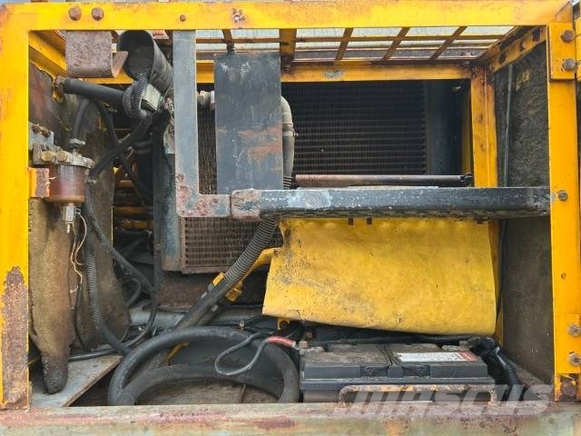 JCB JS 200 LC Excavadoras sobre orugas