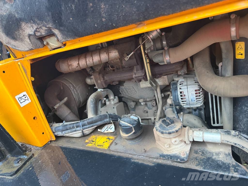 JCB 6Tft عربات نقل قلابة للمواقع