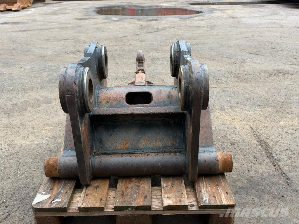CAT quick coupler CW45-D.5.N موصلات سريعة