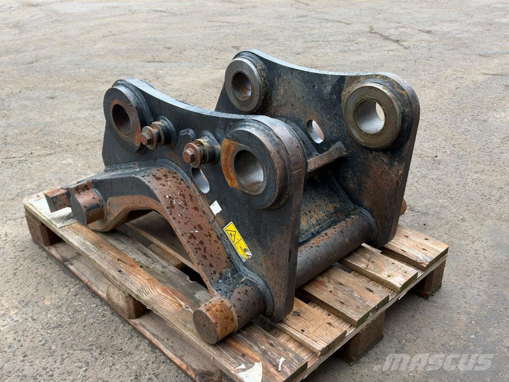 CAT quick coupler CW45-D.5.N موصلات سريعة