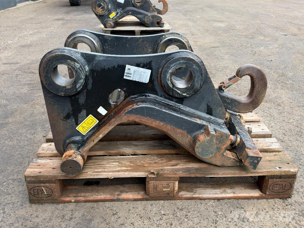 CAT quick coupler CW45-D.5.N موصلات سريعة