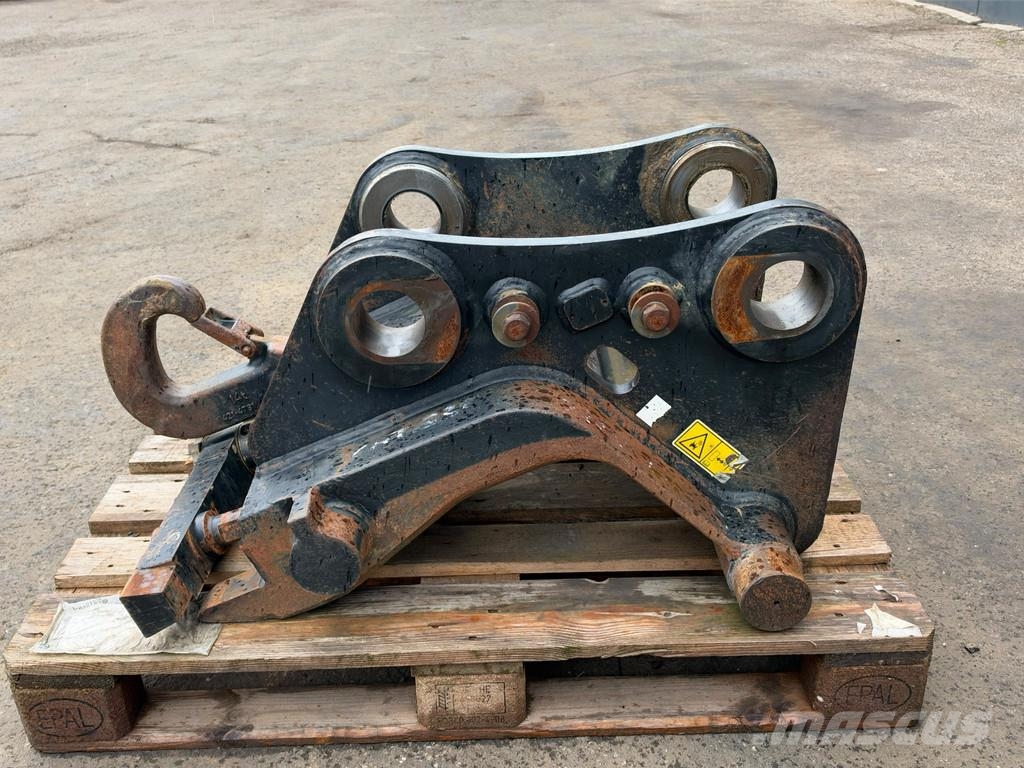 CAT quick coupler CW45-D.5.N موصلات سريعة