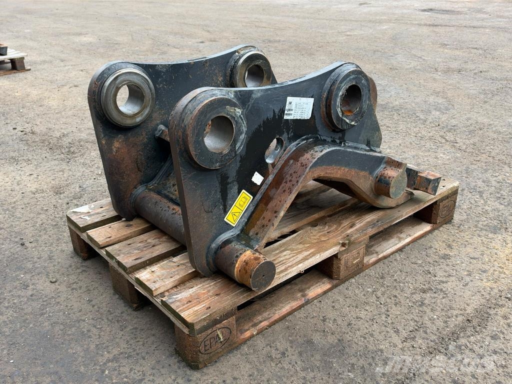 CAT quick coupler CW45-D.5.N موصلات سريعة