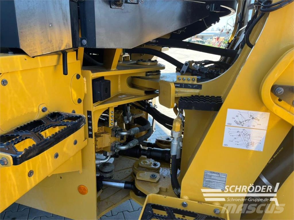 CAT 938 HL Utovarivači na točkove