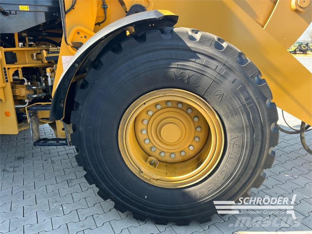 CAT 938 HL Utovarivači na točkove