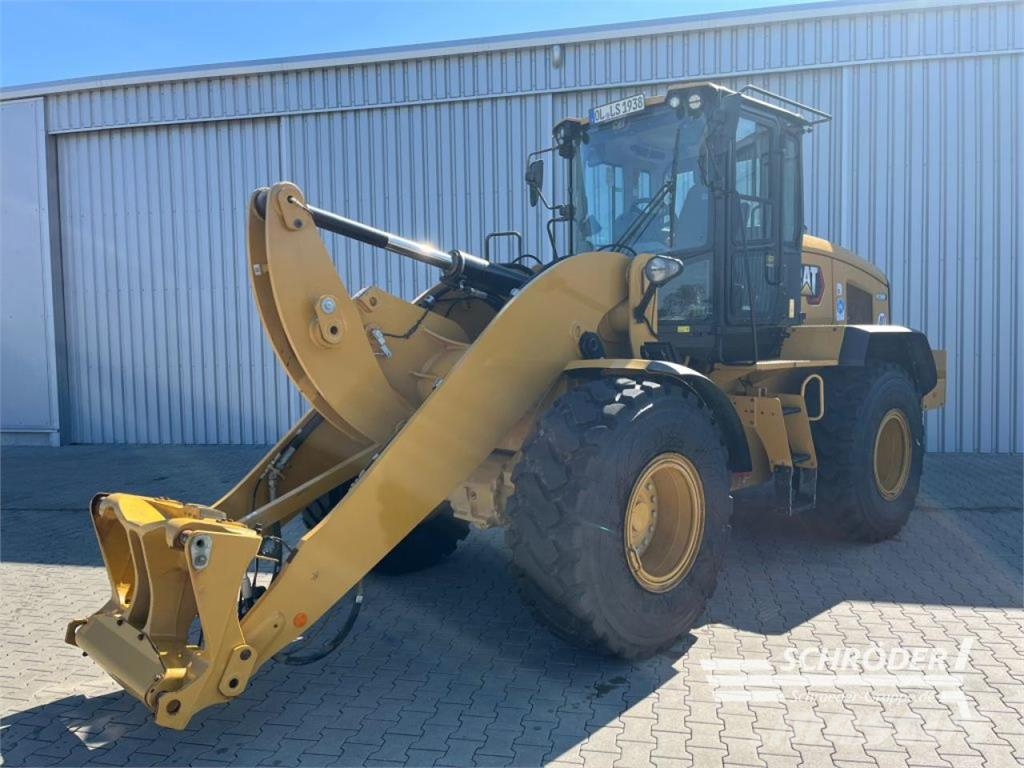 CAT 938 HL Naudoti ratiniai krautuvai