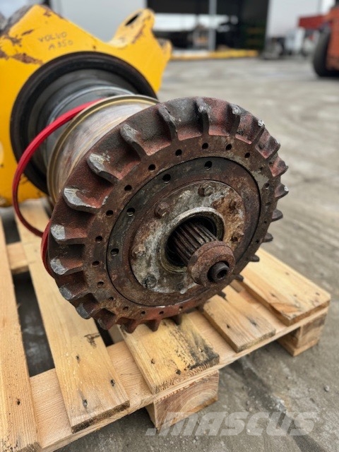 Volvo A 35 D USED PARTS 底盤和懸架