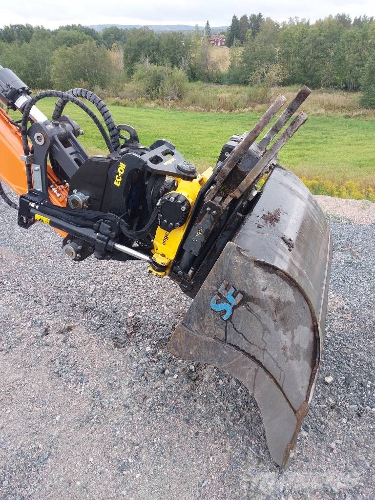 Develon 2025 DX 85 R-7 Midikaivukoneet 7t - 12t