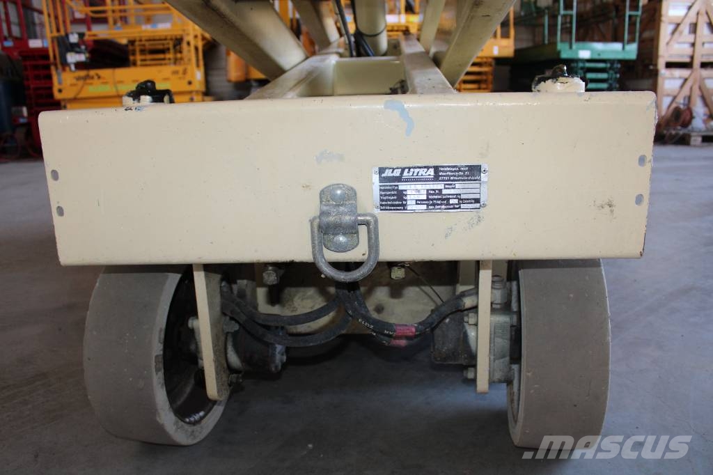 JLG 2033 E 3 Schaarhoogwerkers