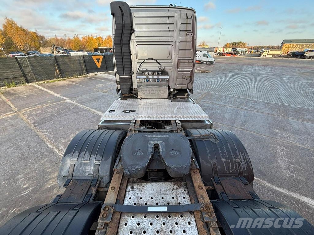 Volvo FM 500 6x2 GLOBE XL / ADR / RETARDER / DOUBLE BOGI Тягачі