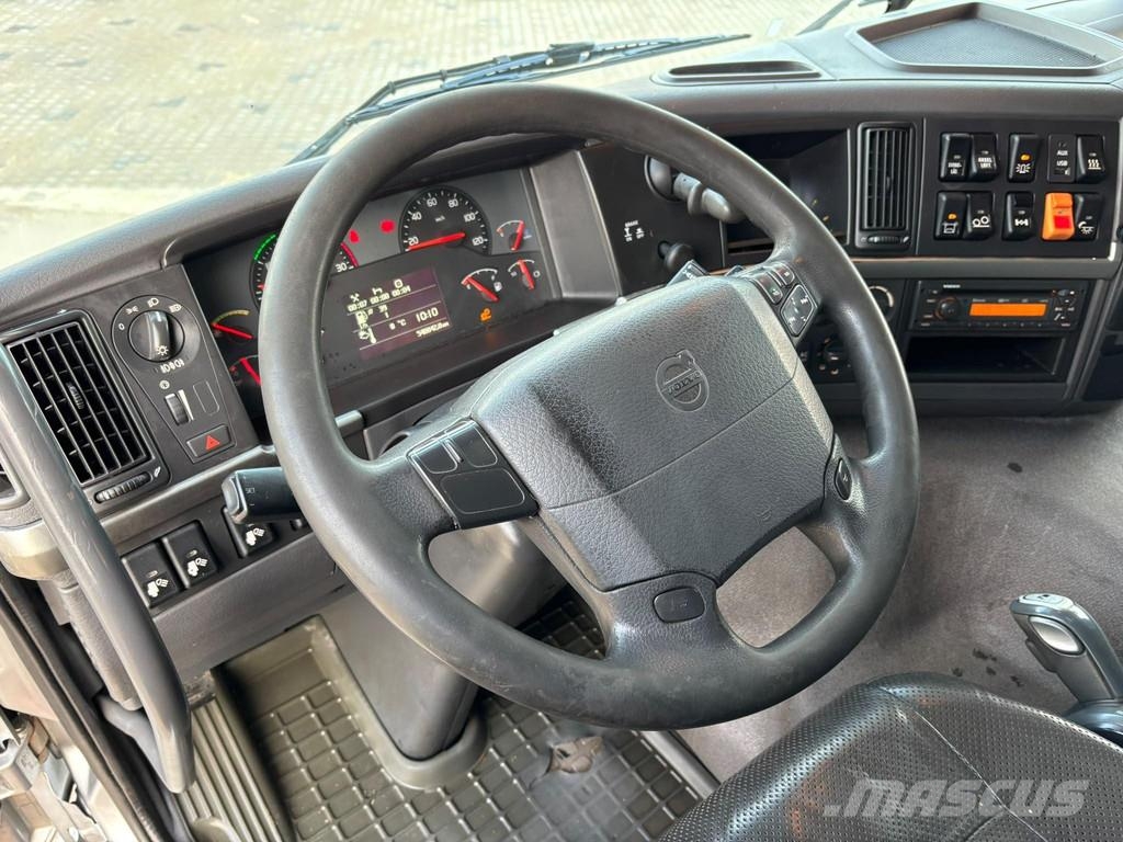 Volvo FM 500 6x2 GLOBE XL / ADR / RETARDER / DOUBLE BOGI Тягачі