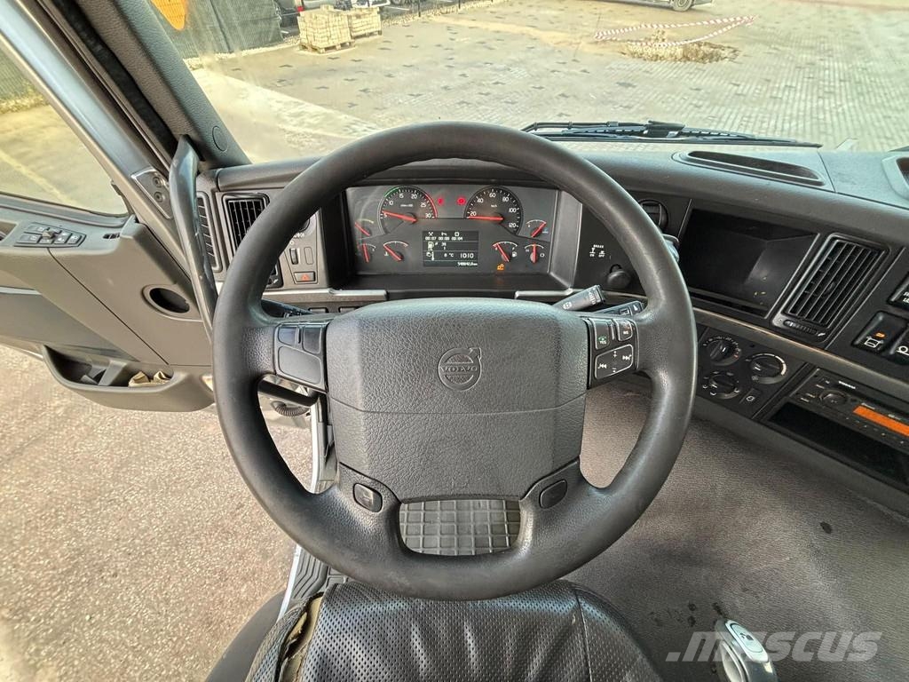 Volvo FM 500 6x2 GLOBE XL / ADR / RETARDER / DOUBLE BOGI Тягачі