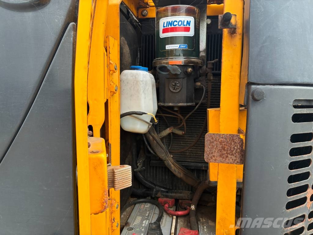 JCB 140 JZ LC Kāpurķēžu ekskavatori