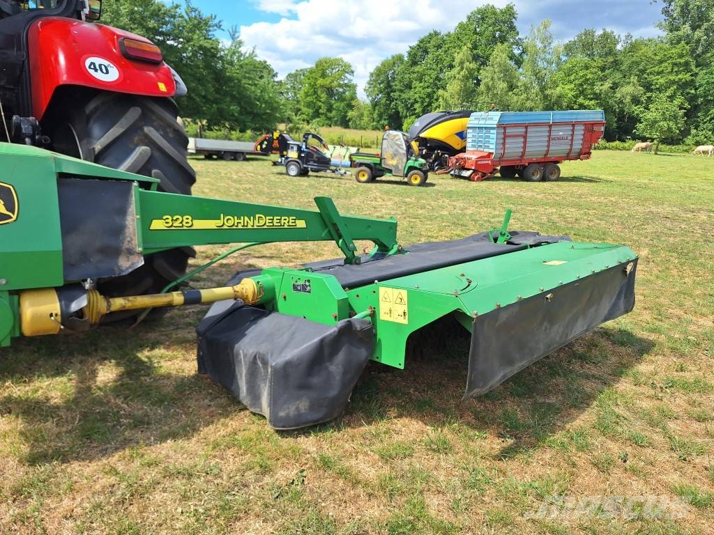 John Deere 328 Uređaji za kosačice
