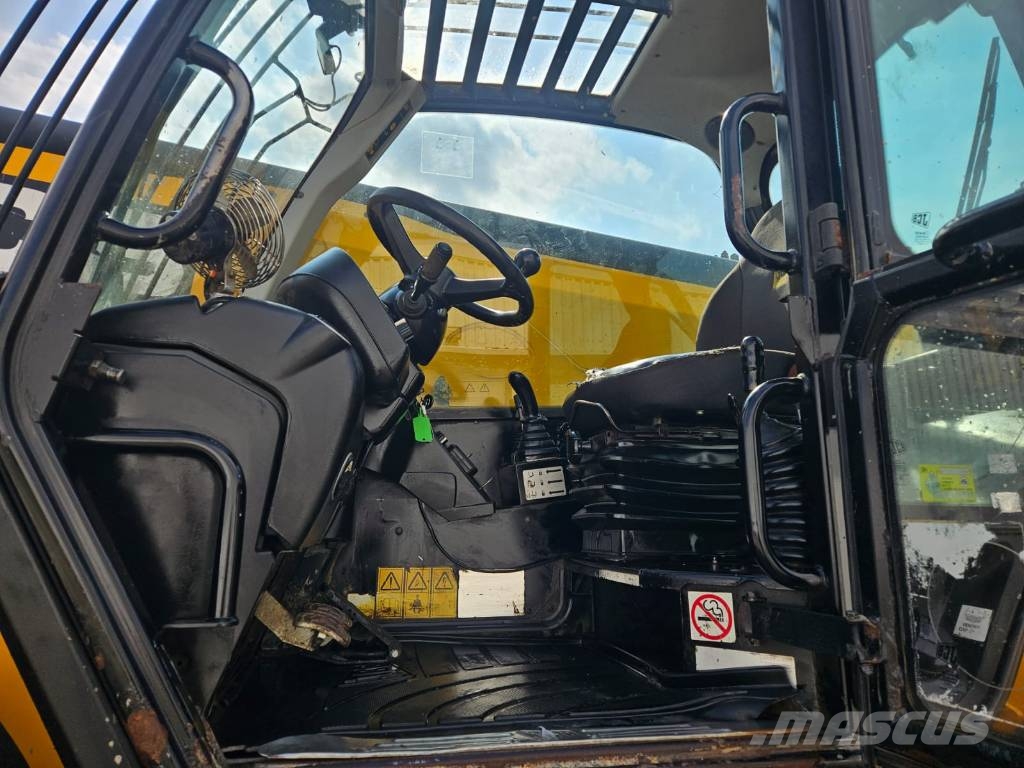 JCB 540-170 Teleskopiniai krautuvai