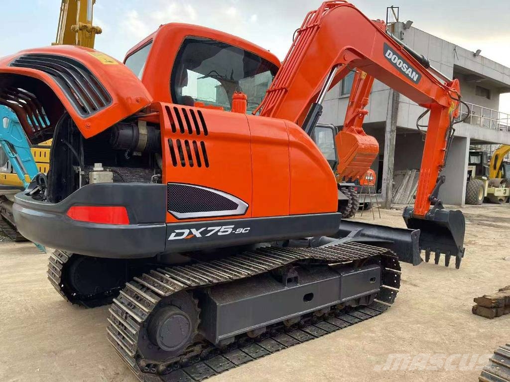 Doosan DX 75-9 C Mini excavatoare < 7t