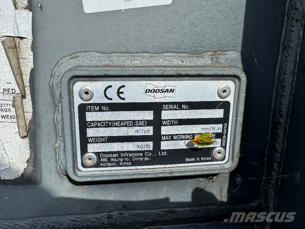 Doosan DL 550-7 gp bkt دلاء