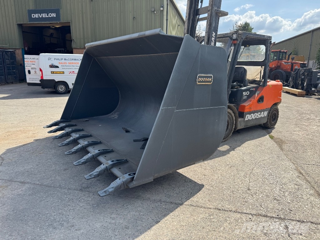 Doosan DL 550-7 gp bkt دلاء