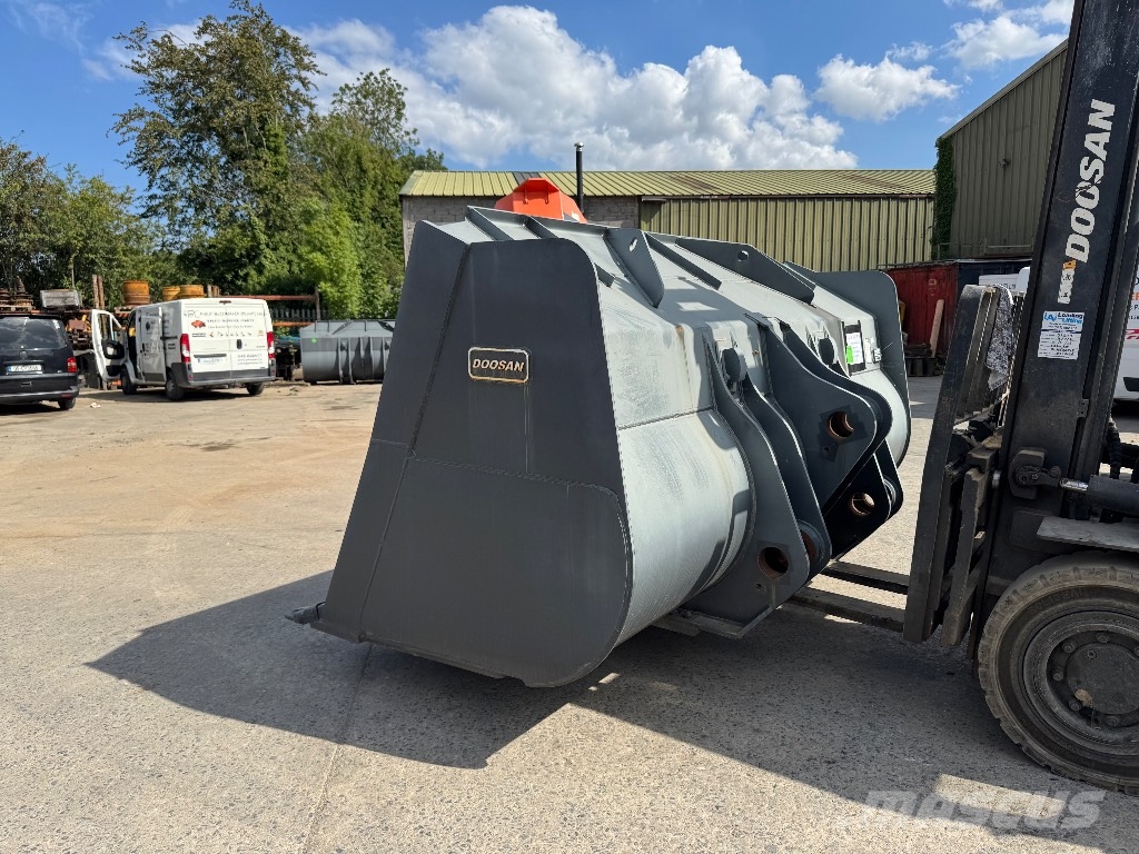 Doosan DL 550-7 gp bkt دلاء