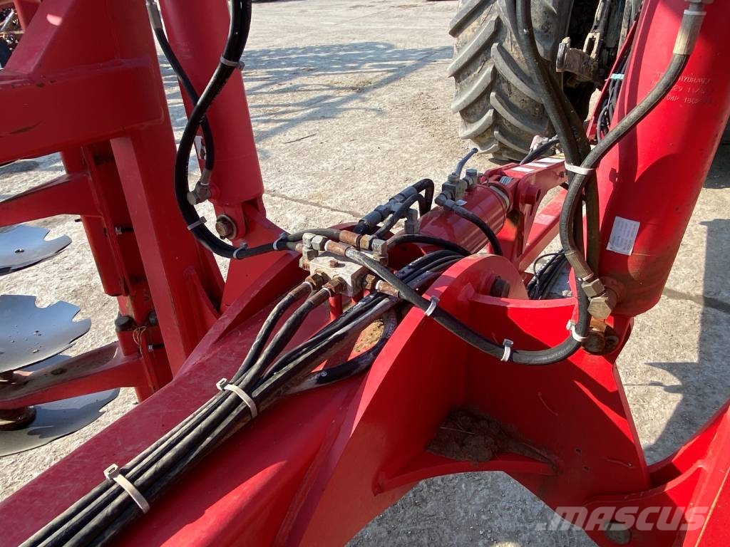 Horsch Joker 8 HD زحافات ساحقة