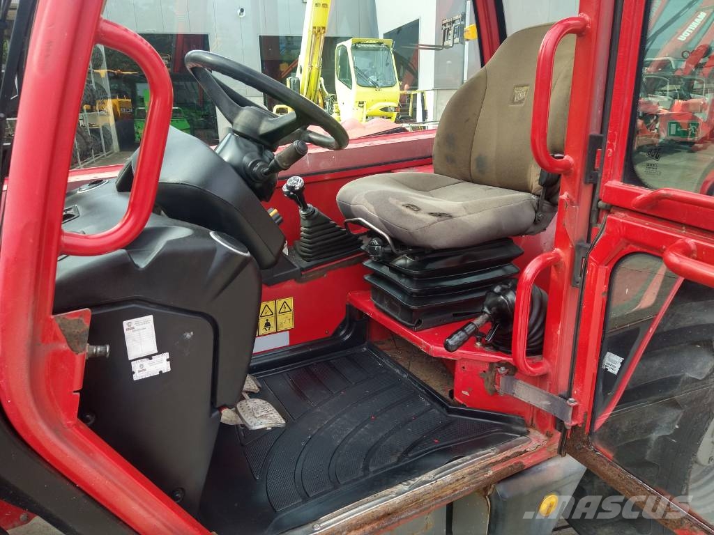 JCB 531-70 (777) مناولات متداخلة