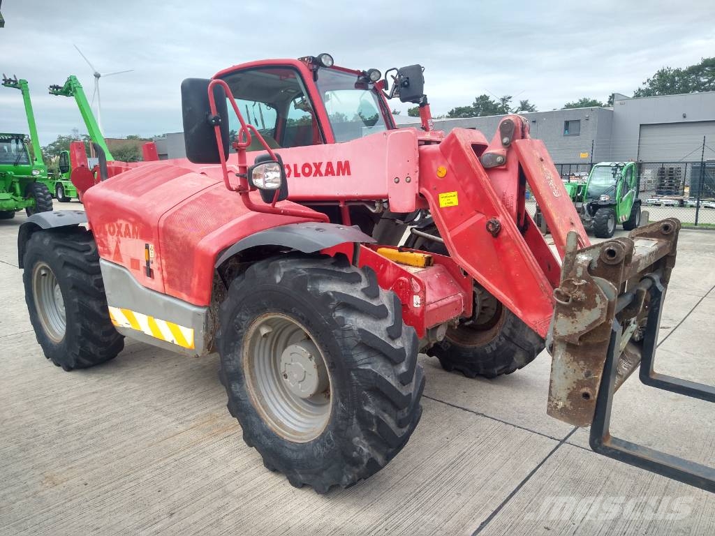 JCB 531-70 (777) مناولات متداخلة