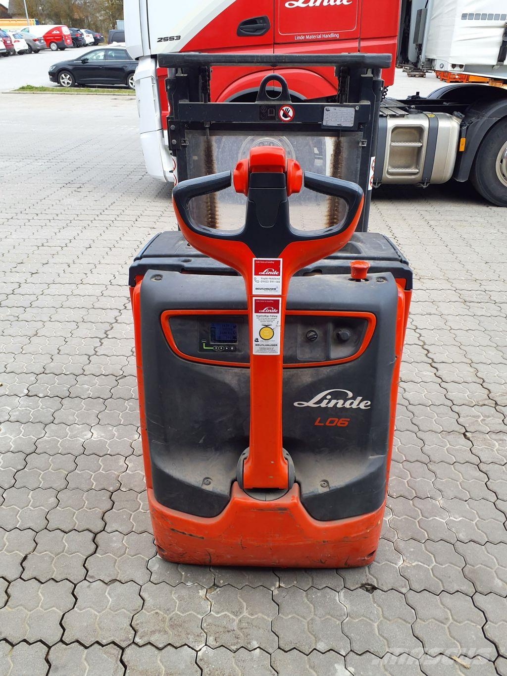 Linde L06AC Ajettavat pinoamisvaunut