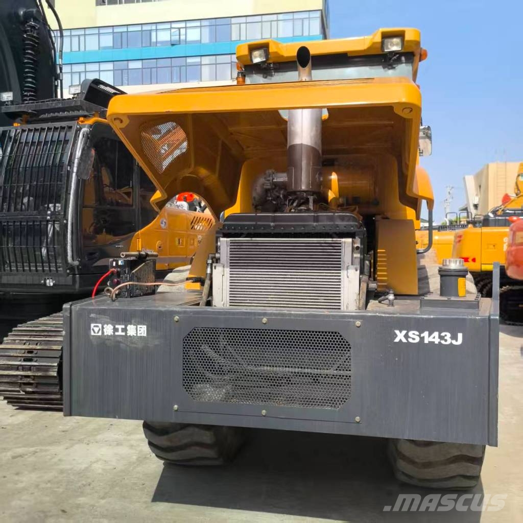 XCMG XS 143 Single drum rollers