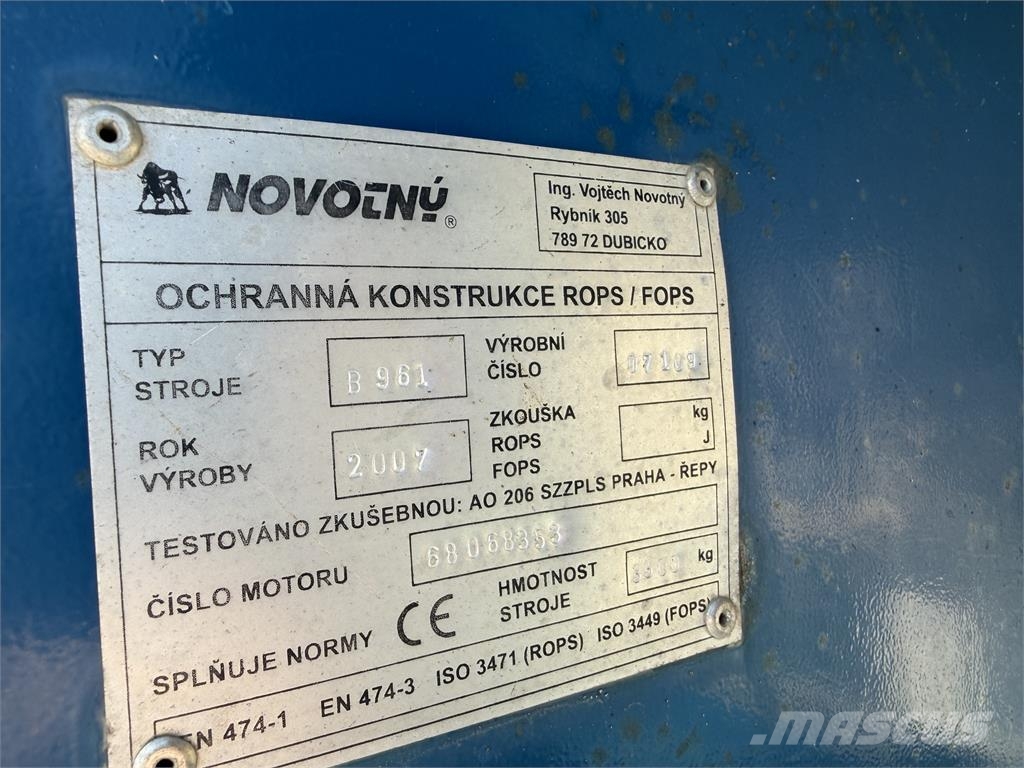 VIN 109 - BOBEK NOVOTNÝ B961 nakladač 4x4 s TP a TEČ V Skid steer mini nakladalci