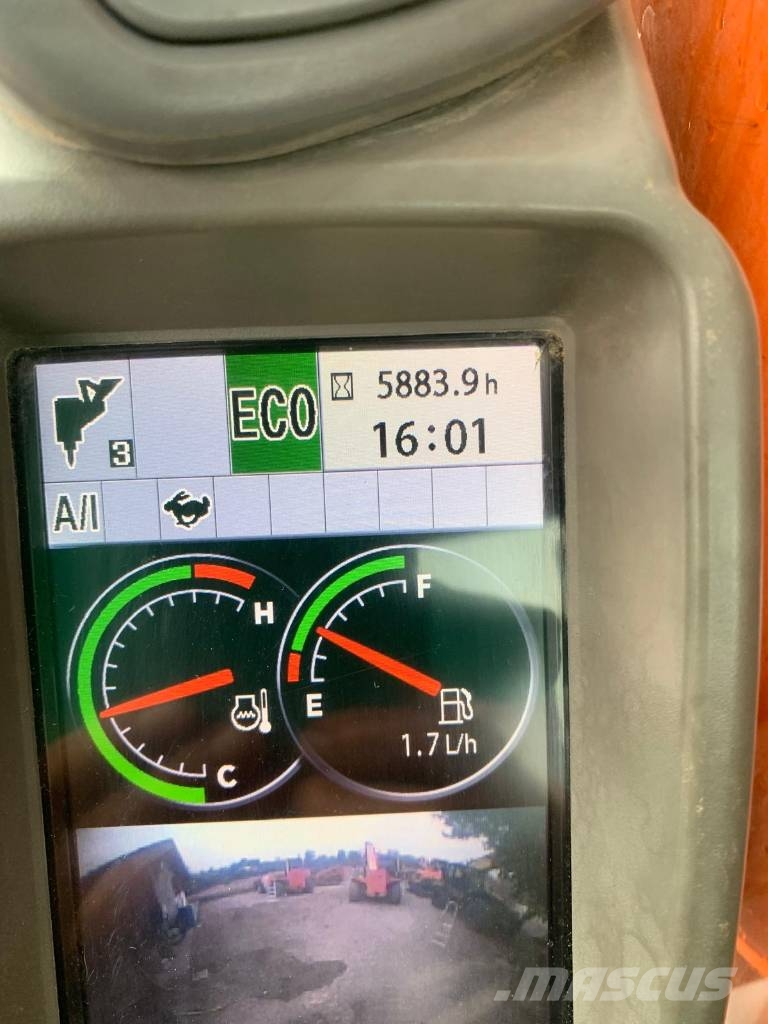 Hitachi ZX 135 US 5-B Гусеничні екскаватори