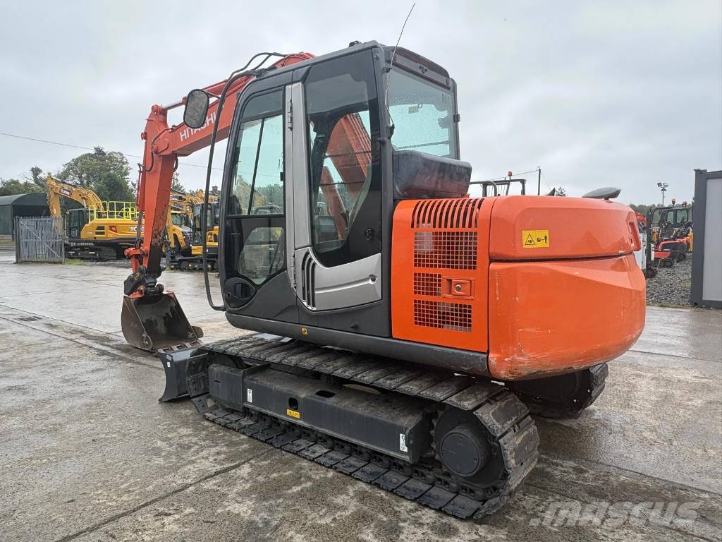 Hitachi ZX70-3 حفارات وسط 7 طن - 12 طن