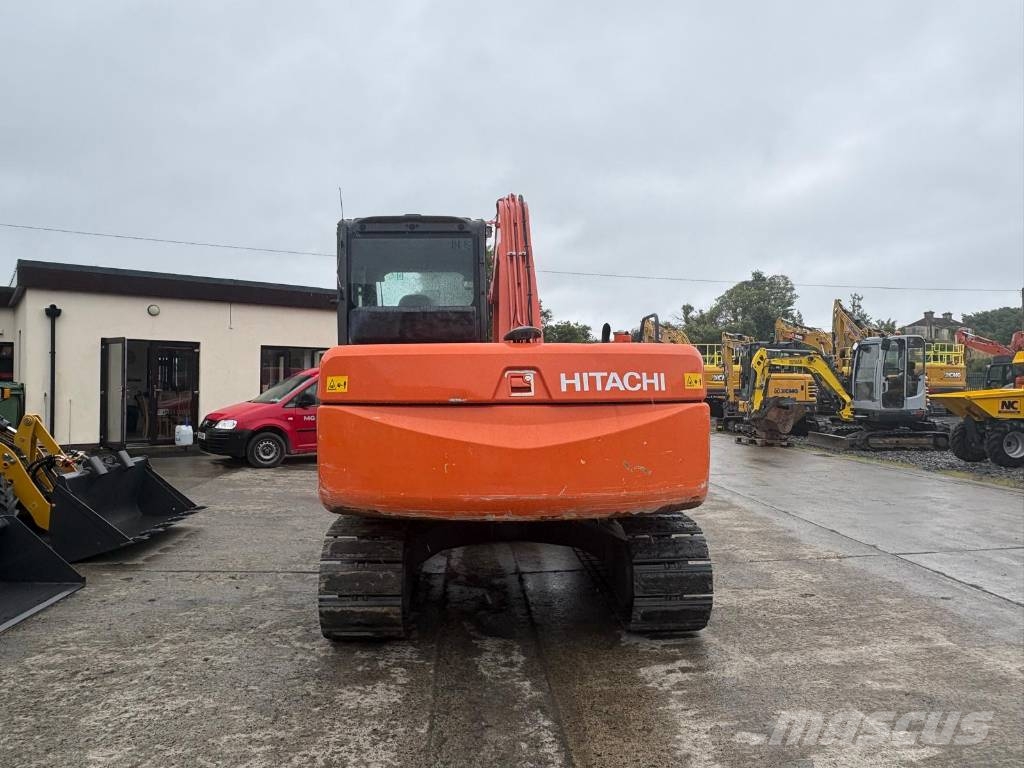 Hitachi ZX70-3 حفارات وسط 7 طن - 12 طن